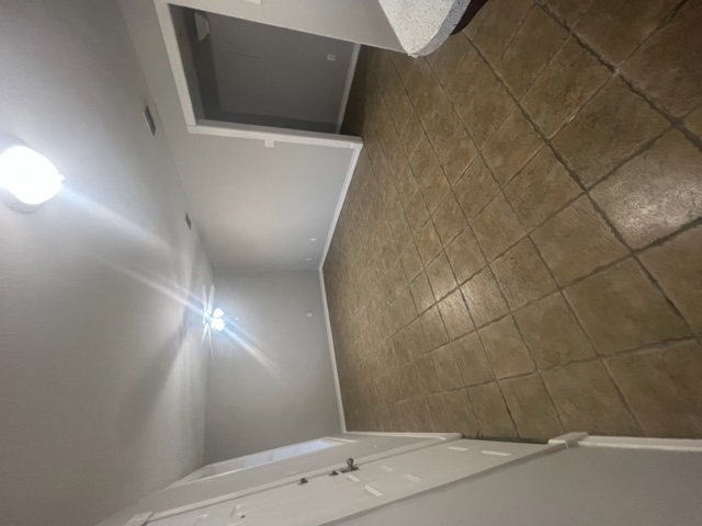 1620 West Kuhn - 6